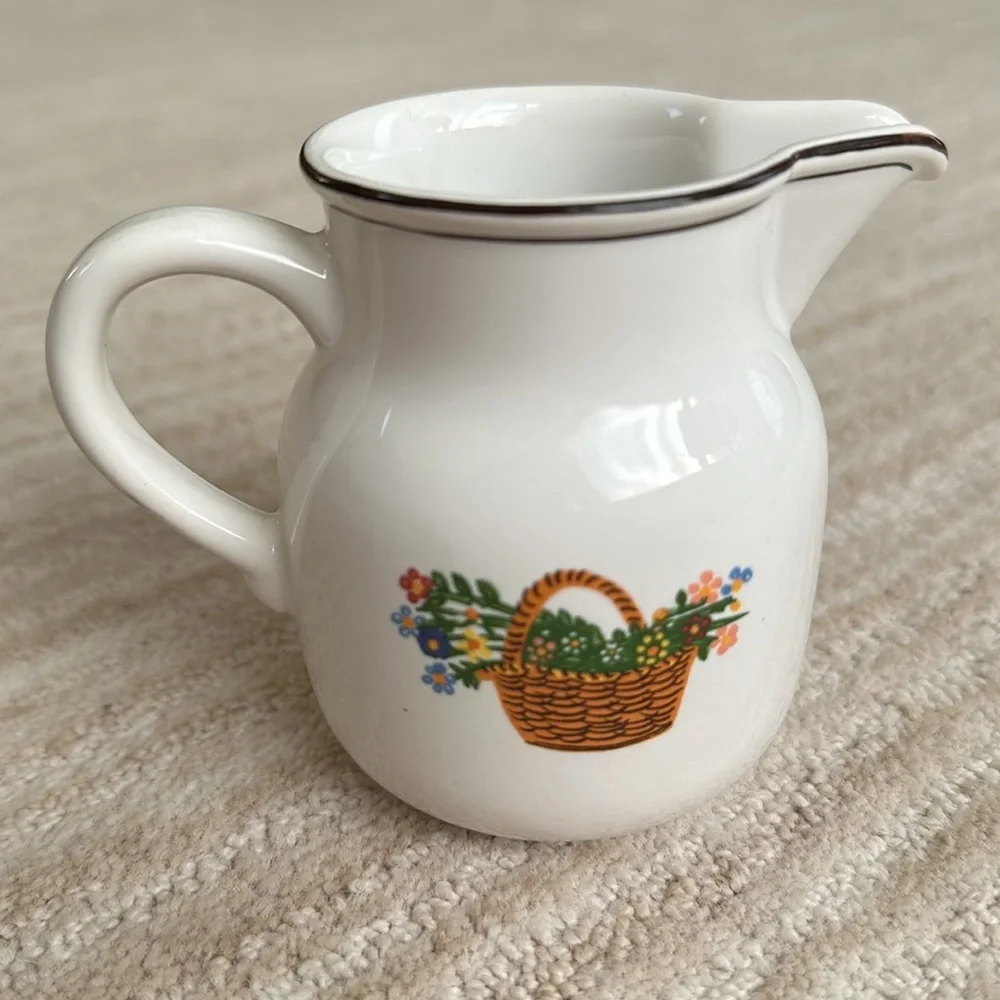 Villeroy & Boch Creamer NAIF DESIGN Folk Art Luxembourg Germany